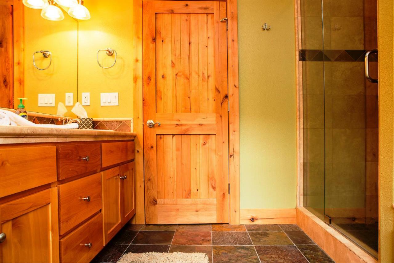 5-Star Luxury Tahoe Cabin! Great Location! Pool Table!Darts! Poker! Ping Pong! Games! 南太浩湖 外观 照片