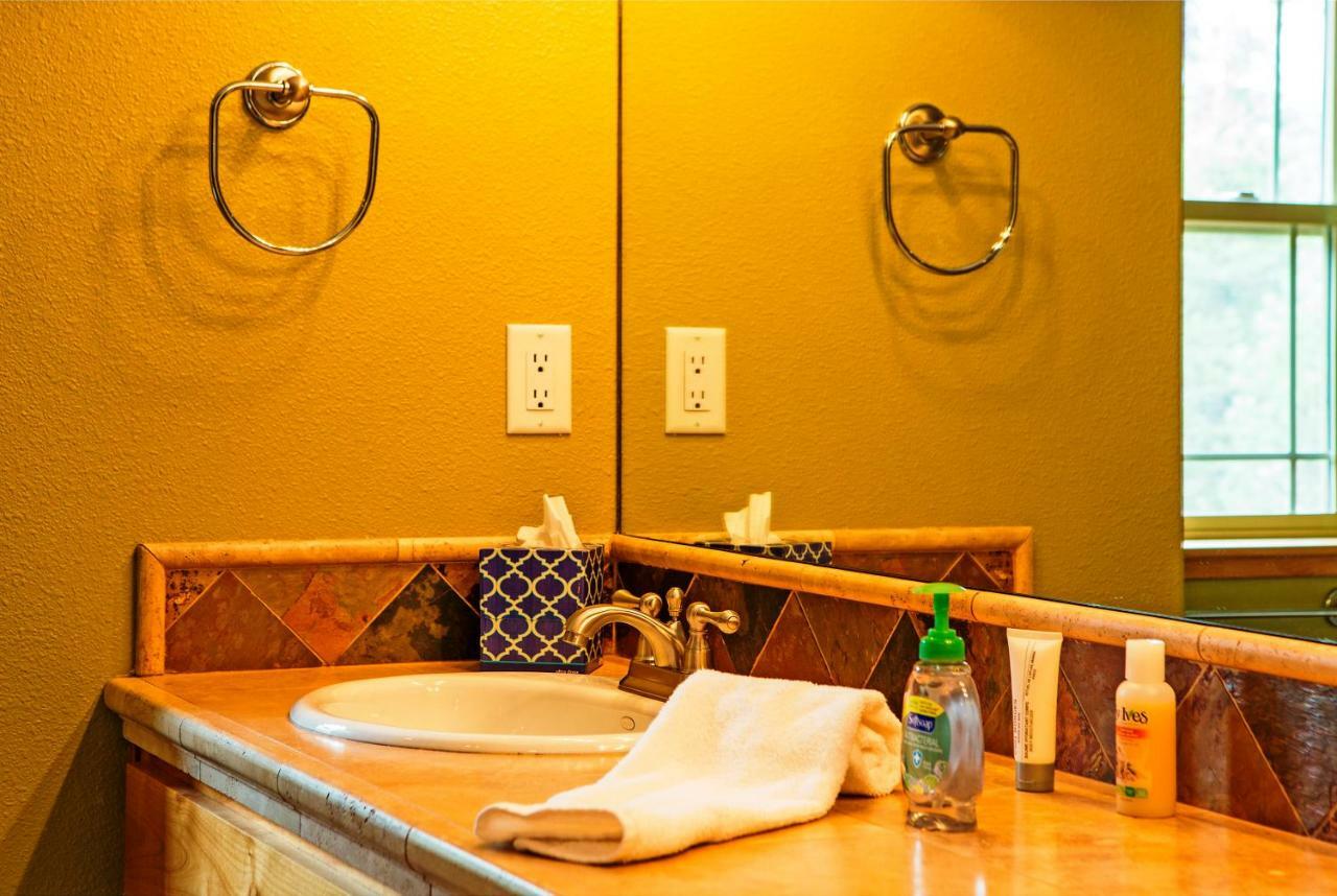 5-Star Luxury Tahoe Cabin! Great Location! Pool Table!Darts! Poker! Ping Pong! Games! 南太浩湖 外观 照片